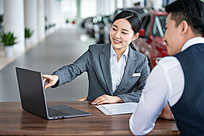 汽車銷售 洞察市場脈動，駕馭職業未來